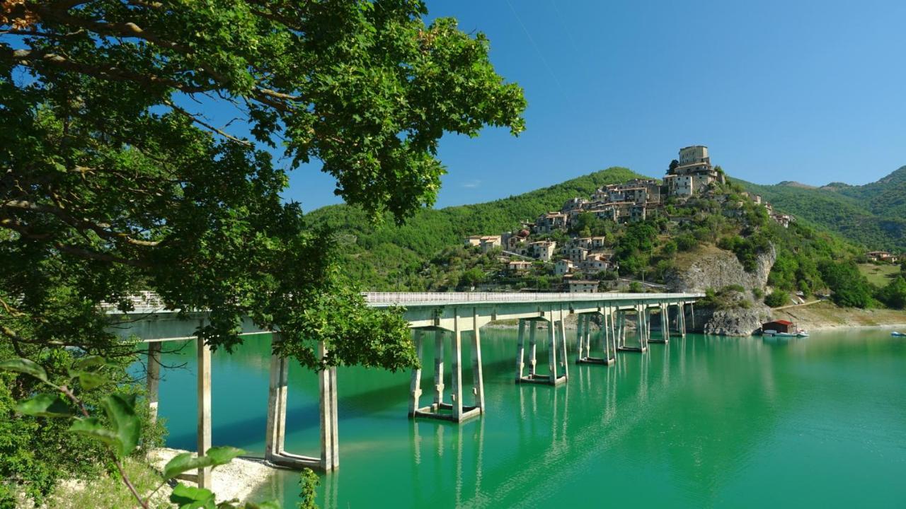 La Terrazza Sul Lago Turano Castel di Tora Ngoại thất bức ảnh
