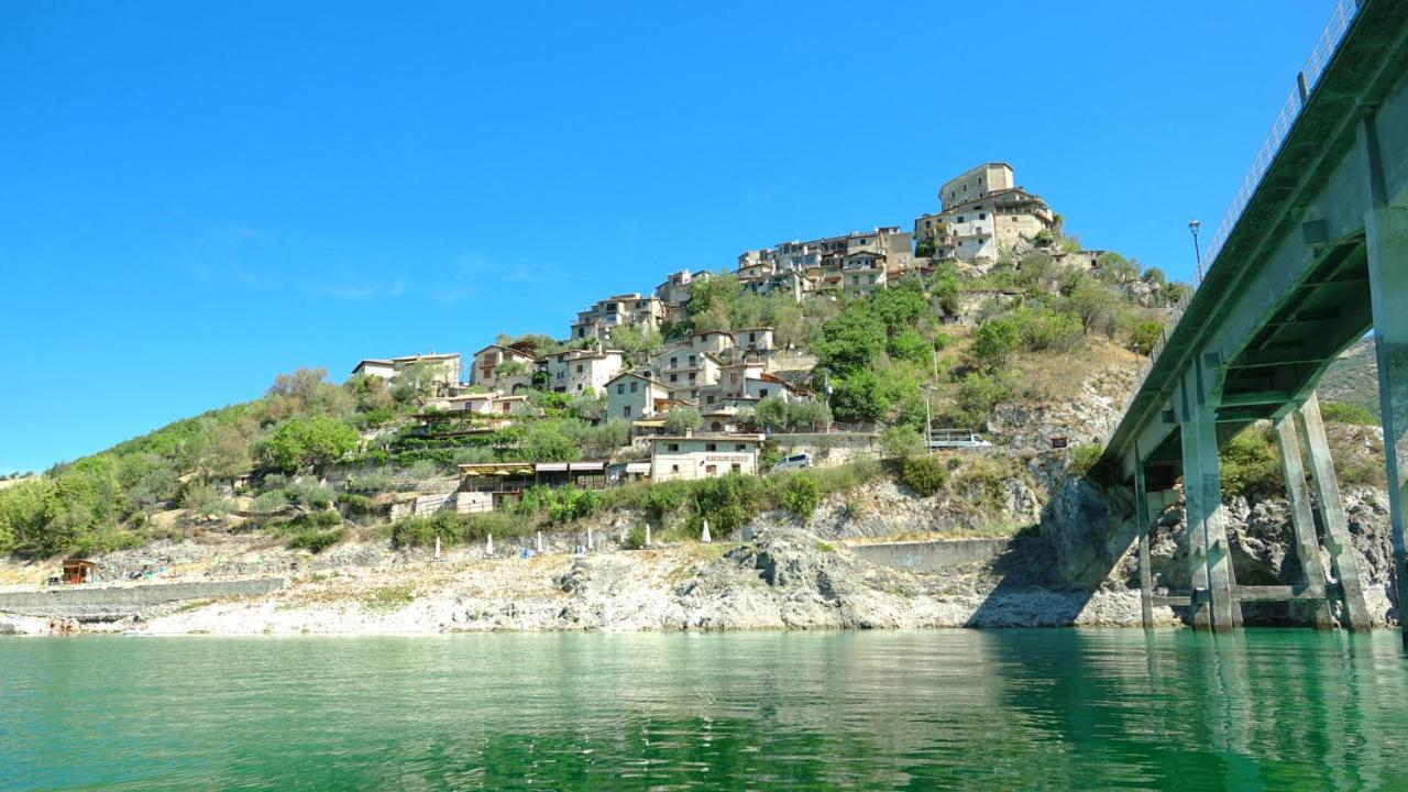 La Terrazza Sul Lago Turano Castel di Tora Ngoại thất bức ảnh