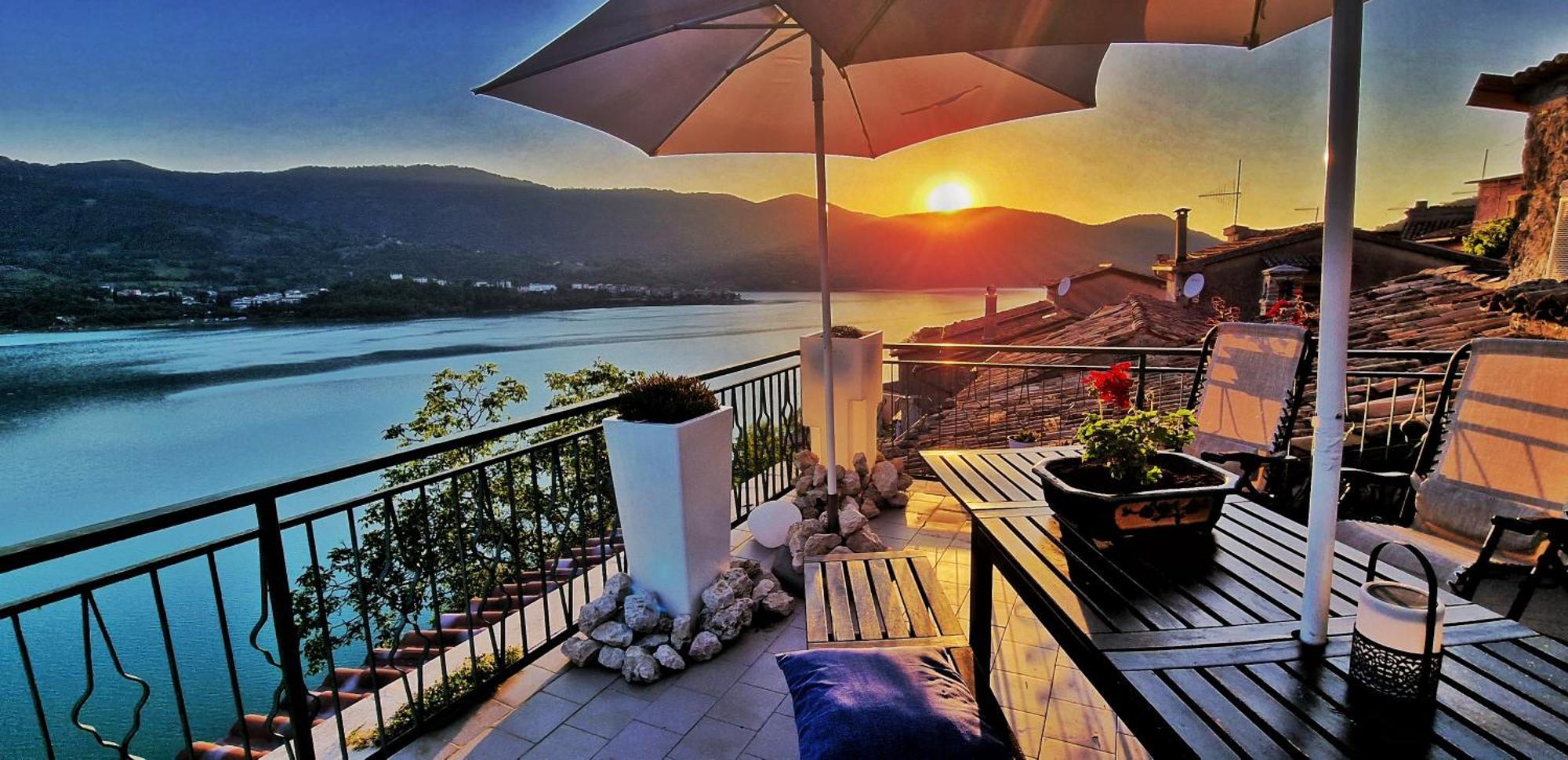 La Terrazza Sul Lago Turano Castel di Tora Ngoại thất bức ảnh